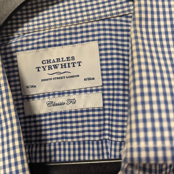 Charles Tyrwitt Classic Fit - Picture 2 of 2